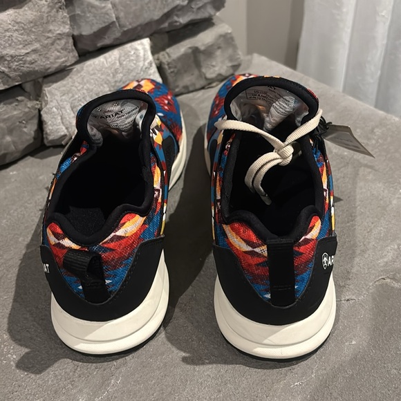 Ariat Fuse Blue Geo Aztec EVA midsole,rubber outsole,flex,mesh & synthetic upper - Picture 3 of 14